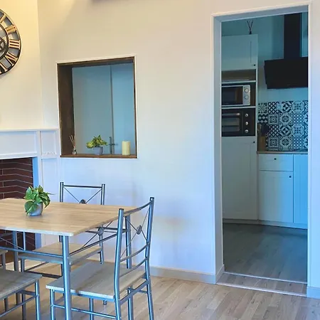 Chaleureuse Echappee : Commodites, Calme, Confort Apartment Angers